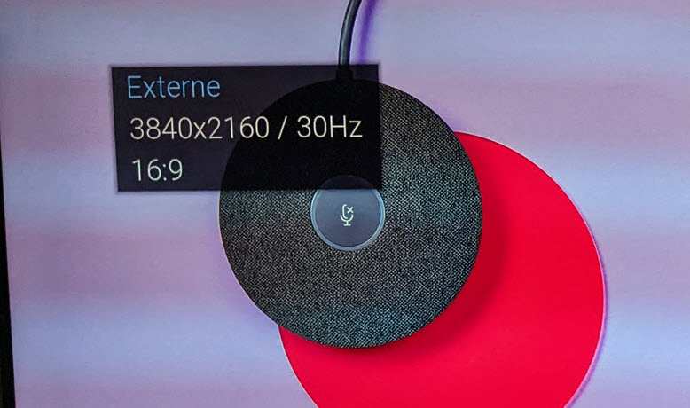 pressing info button shows resolution set.jpg